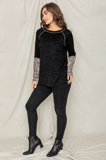 Stitch Accent Paisley Cuff Sleeve Tunic