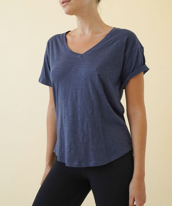 COTTON SLUB V NECK ON HER DAY TOP